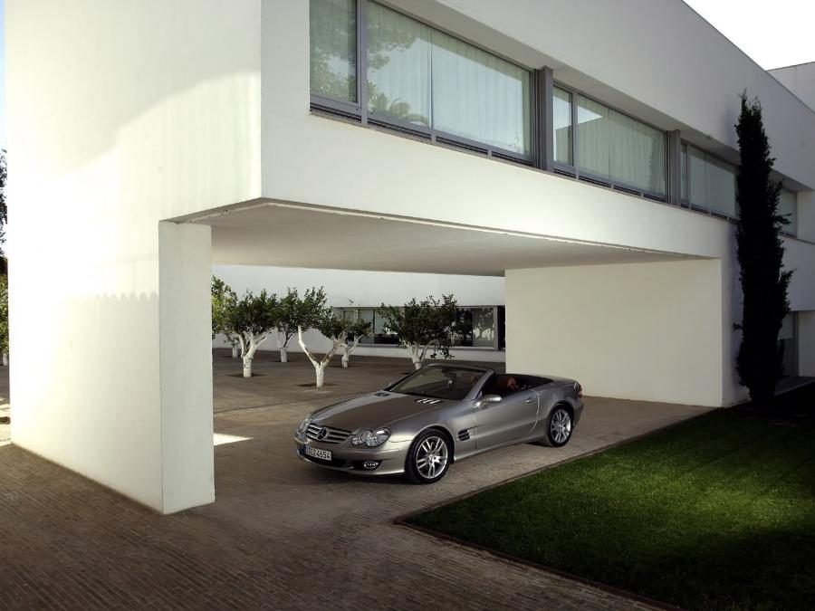  Mercedes-Benz SL500 2006 года  (фото 40 из 40)